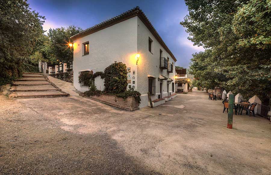 GRAN FINCA CON HOTEL RURAL EN SIERRA NEVADA